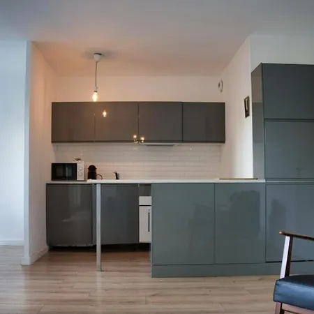 Pres Avignon Clim Parking Jardin Apartamento *
